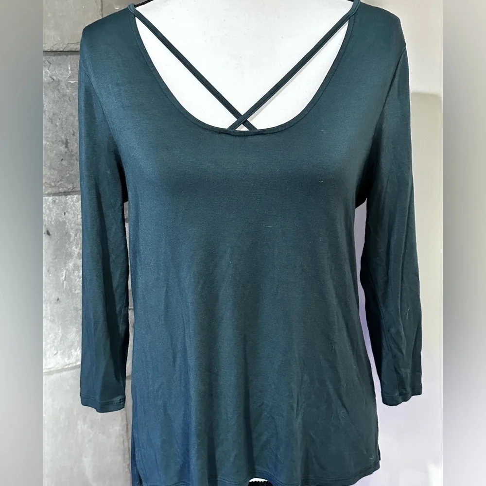 Laila Jayde Forest Green Shirt - Picture 1 of 4
